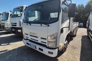 Isuzu con cassone ribaltabile trilaterale