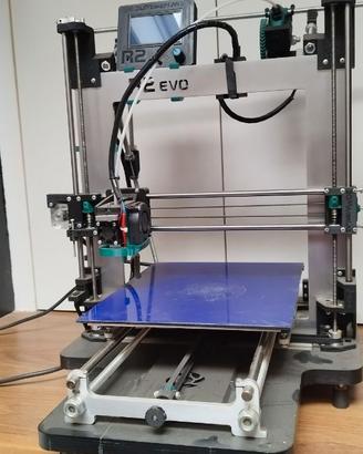 stampante 3d prusa i3 R2 evo