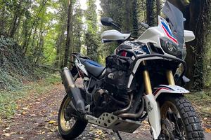 Honda CRF 1000L Africa TwinTricolour Full