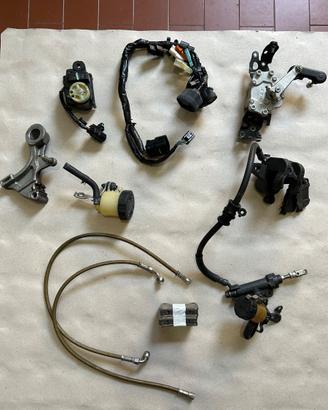 Pezzi HONDA CBR 1000 RR 2008