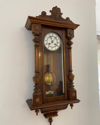 Orologio a pendolo a parete