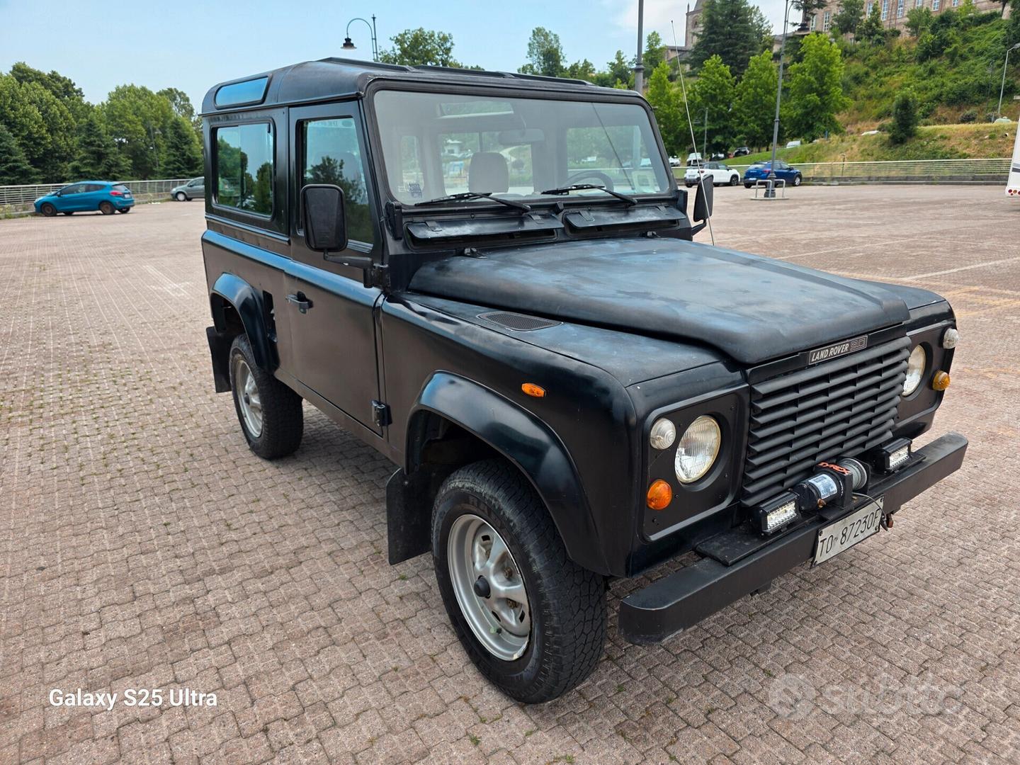 Land Rover Defender