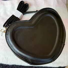 Borsetta a tracolla a cuore Piazza Italia