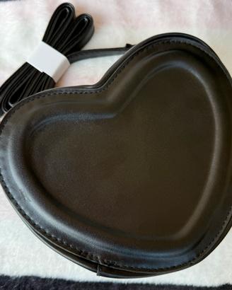 Borsetta a tracolla a cuore Piazza Italia