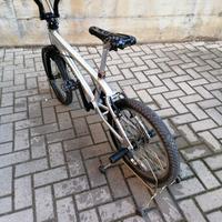 Bicicletta BMX