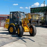 P38 Pala gommata JCB 406 targata