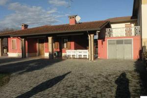Immobile in asta di 281 m² con 3 locali e box auto
