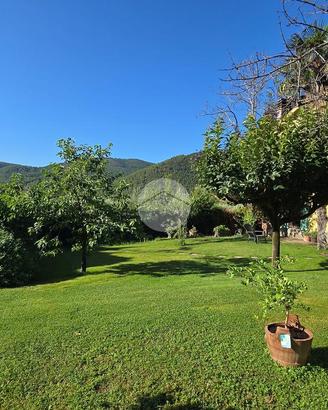 CASA SEMINDIPENDENTE A SPOLETO