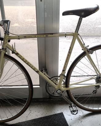 bicicletta Gazelle champion Mondial shimano sugino