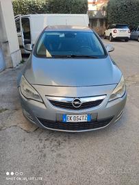 Opel Astra J