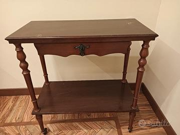 Mobiletto porta-tv retrò 