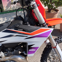 KTM SX F 450 Moto sicura e veloce