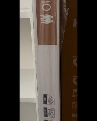 Pavimento effetto legno grigio (laminato/LVP)