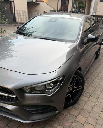 Mercdes CLA 200 Shooting Brake diesel AMG 4 Matic