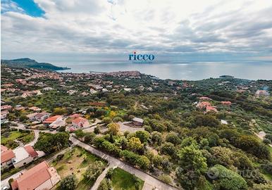 Proprietà Commerciale a a Marina di Camerota