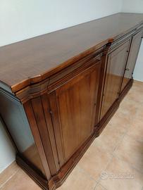 credenza in legno massiccio 
