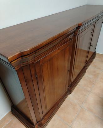credenza in legno massiccio 