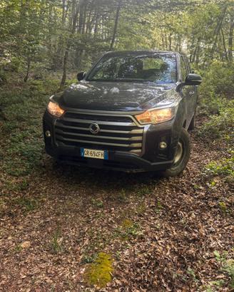 Ssangyong Rexton sports