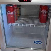 mini frigo bar da esposizione Yoga vintage