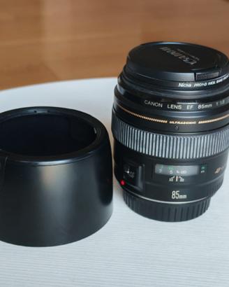Canon 85mm f/1.8 USM