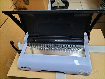 Macchina per rilegatura