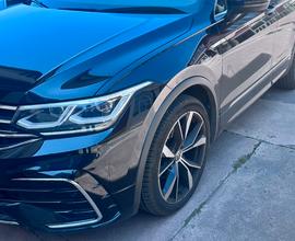 Tiguan R-LINE TDI 2.0 NERO CAMBIO AUTOMATICO