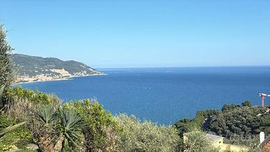 Villa di 251 m² con più di 5 locali a Diano Marina