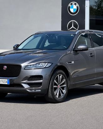 Jaguar F-Pace 2.0 D 180 CV AWD TETTO . CATENA NUOV