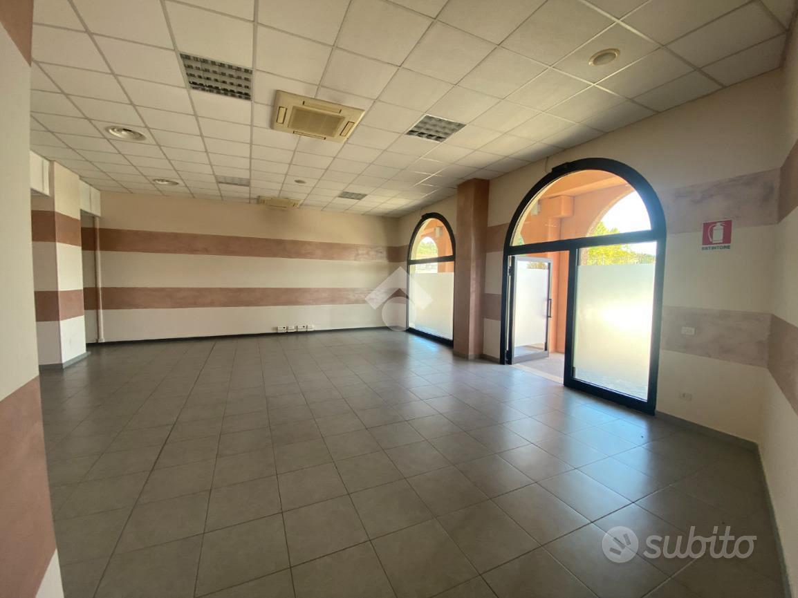 NEGOZIO A CASTIGLIONE DELLE STIVIERE - Vista 4