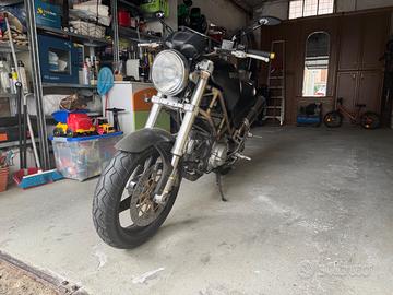 Ducati Moster 600