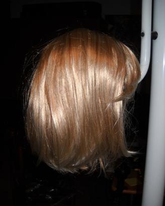 Parrucche donna capelli corti