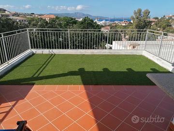 Attico con terrazza vista mare