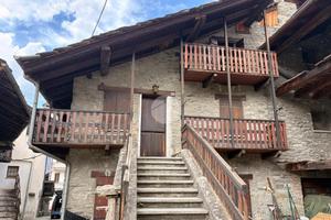 3 LOCALI A INTROD