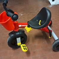 Triciclo/quadriciclo/chicco rodeo