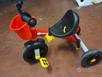 Triciclo/quadriciclo/chicco rodeo