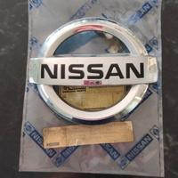 Fregio Nissan