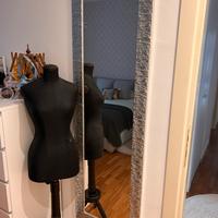 Specchiera alta finitura argento in legno