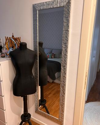 Specchiera alta finitura argento in legno