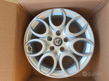 Cerchi Nuovi 16 originali Alfa romeo Giulietta 159
