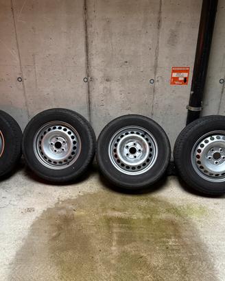 Cerchi 16 t6.1 215 65 16c estivi