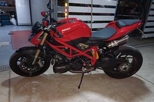 STREET FIGHTER 848 2015