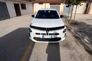 Lancia y