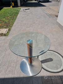 Tavolino rotondo artigianale con piano in vetro