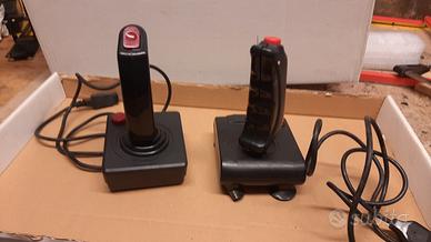 coppia di joystick videogiochi anni 70
