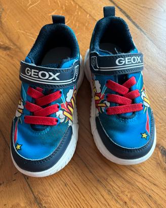 Scarpe Geox n 26 con luci, che si illuminano