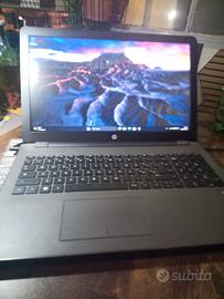PC portatile HP  Windows 11 più office 