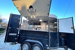 FOOD TRUCK / RIMORCHIO STREET FOOD - COMPLETO