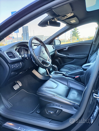 Volvo v40/2017/5 porte/berlina