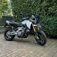 aprilia dorsoduro 750