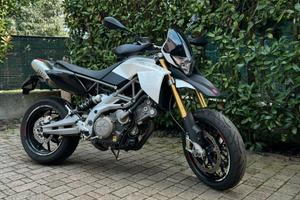 aprilia dorsoduro 750